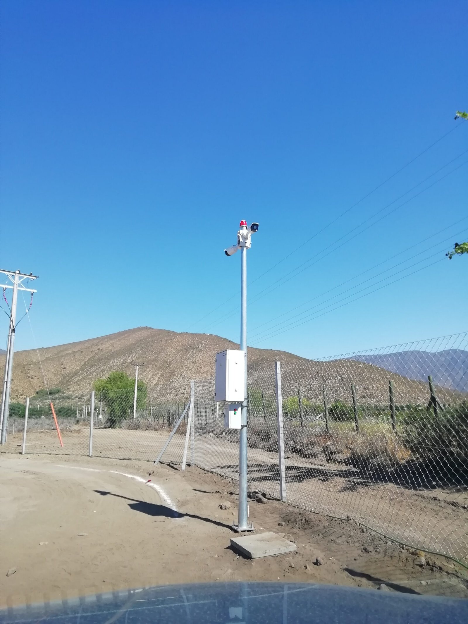 Proyecto CCTV con fibra óptica y cámaras en postes